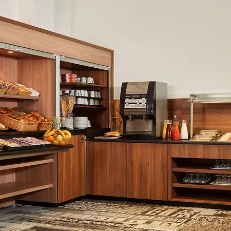 Hotel Roissy Lourdes