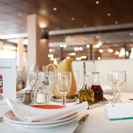 Otel Roissy 4*