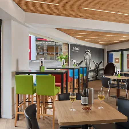 Otel Roissy 4*