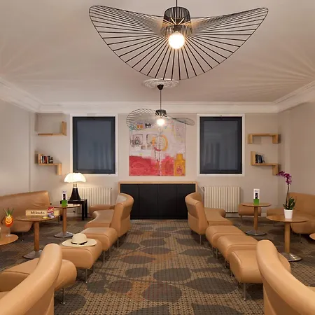 Otel Roissy