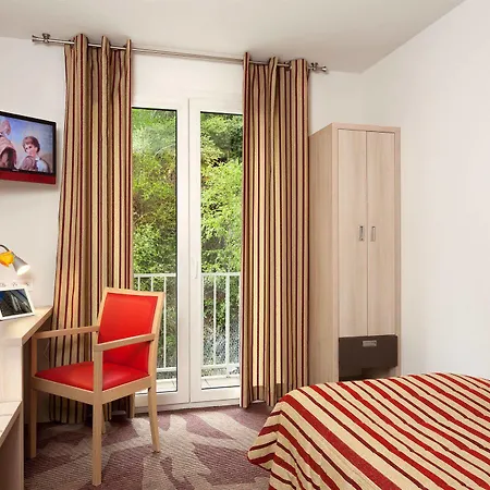 Roissy Otel 4*