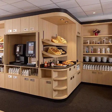Roissy Hotel 4*