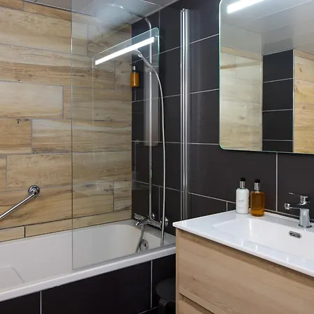 Hotel Roissy 4*