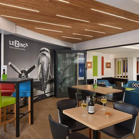 Szálloda Roissy 4*